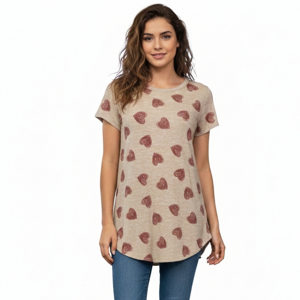 BomBom Women's Tan All Over Heart Print Short Sleeve T-Shirt Size Small